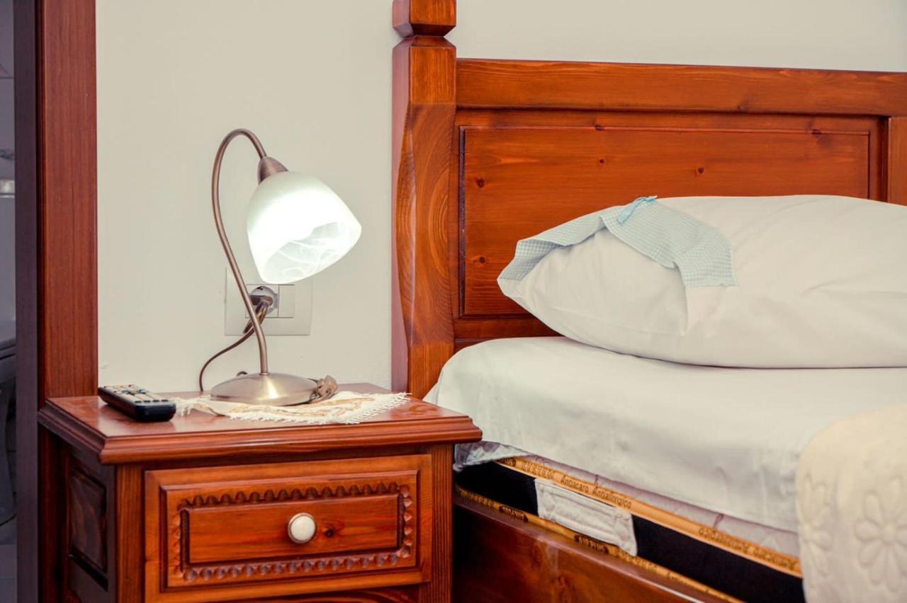 Cico Hostel &Private Room Αργυρόκαστρο Εξωτερικό φωτογραφία