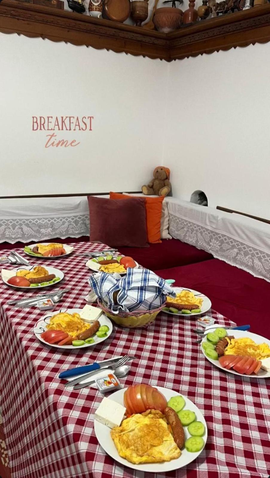 Cico Hostel &Private Room Αργυρόκαστρο Εξωτερικό φωτογραφία